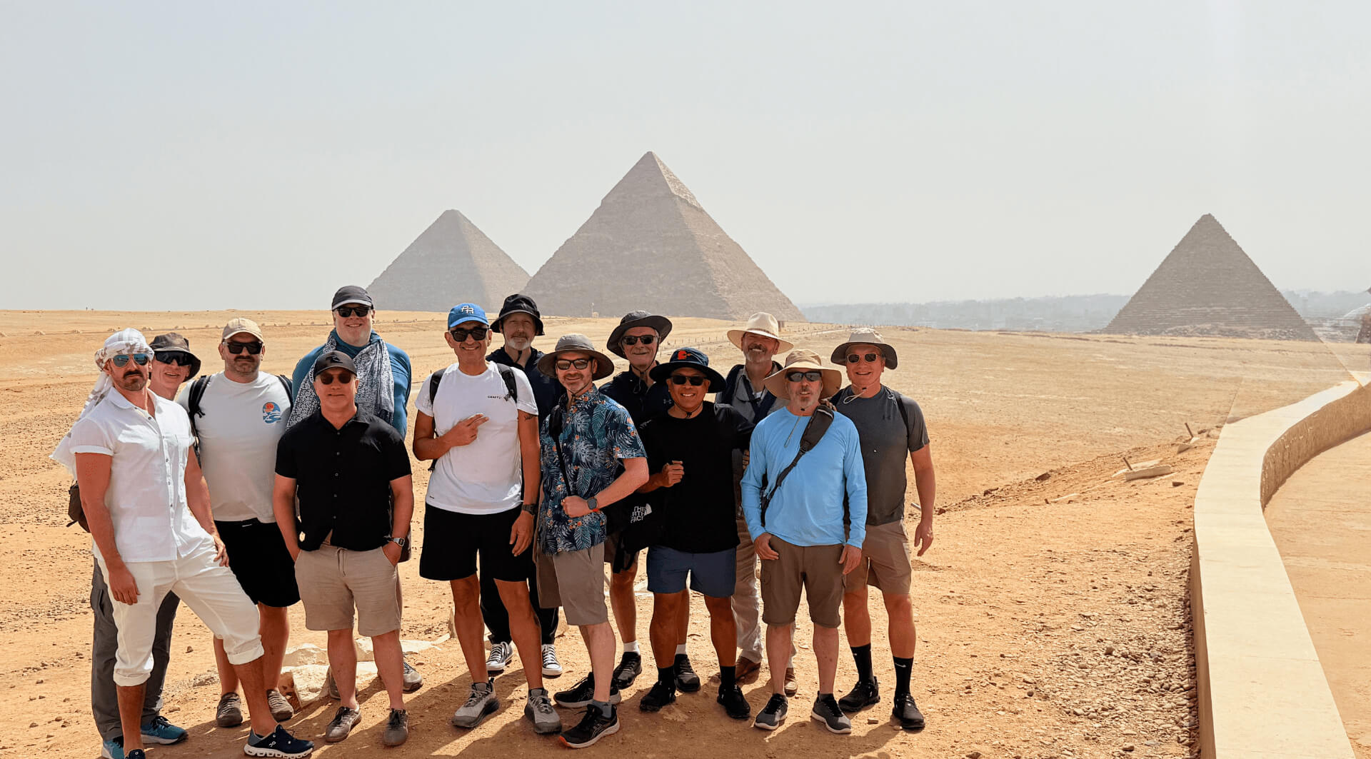 PIVOT TRIP Egypt - gay travel in front of pyramids of Giza